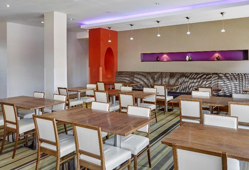 فندق Holiday Inn Express London   Newbury Park, An Ihg