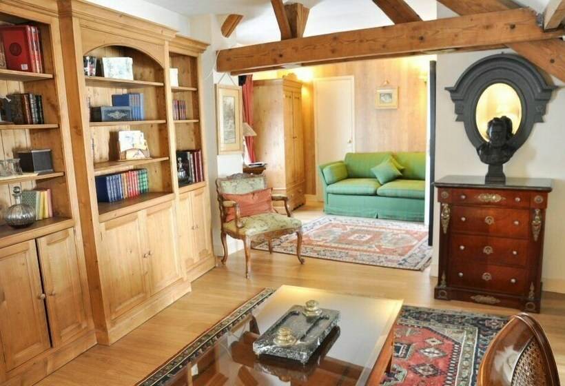 Отель Hostellerie Du Prieuré