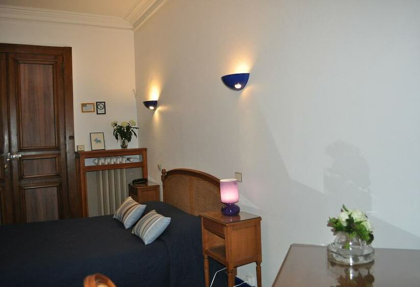 Отель Hôtel Du Centre