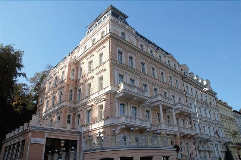 Humboldt Park Hotel & Spa