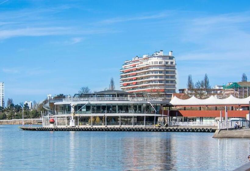 בית מלון כפרי Ibis Styles Vichy Centre