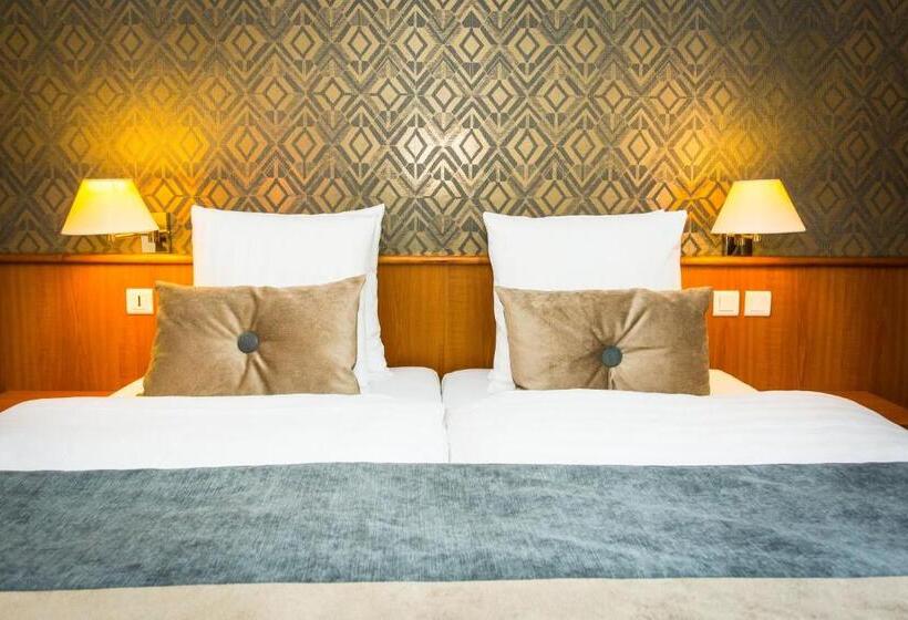 Отель James Vignoble Hôtel, Eguisheim