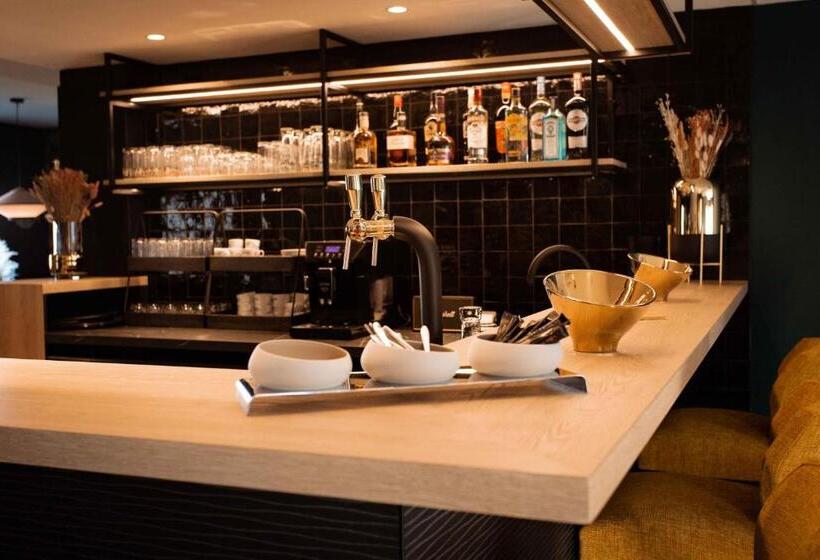 Отель James Vignoble Hôtel, Eguisheim