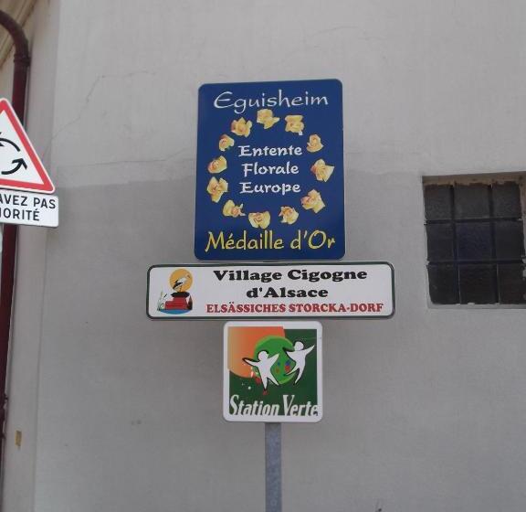 Отель James Vignoble Hôtel, Eguisheim