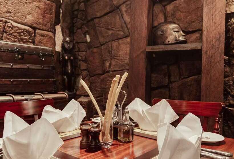 هتل Kampala Serena