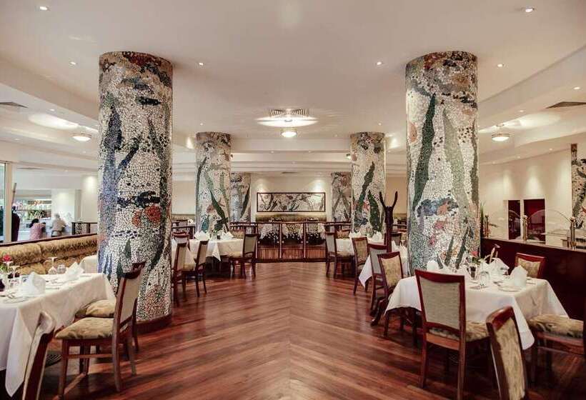 هتل Kampala Serena