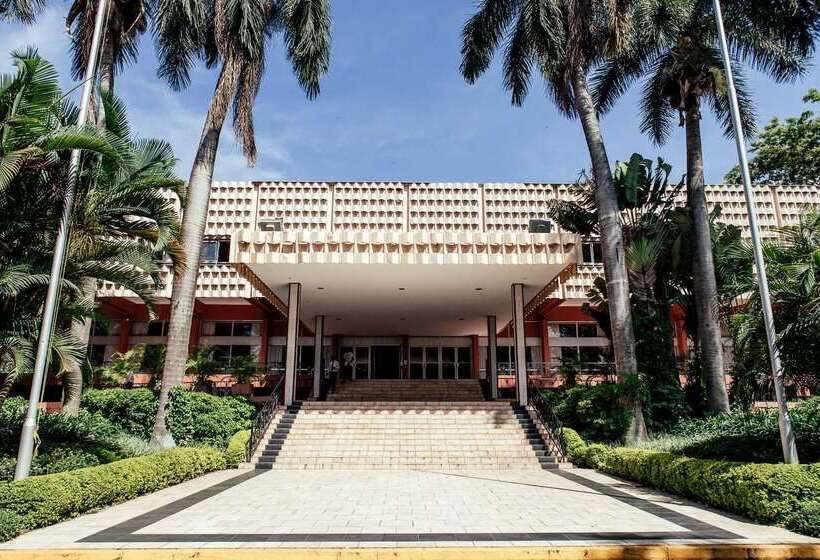 هتل Kampala Serena