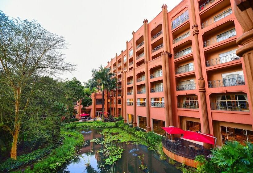 هتل Kampala Serena