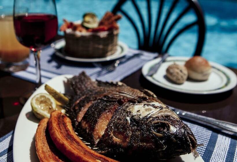 هتل Kampala Serena