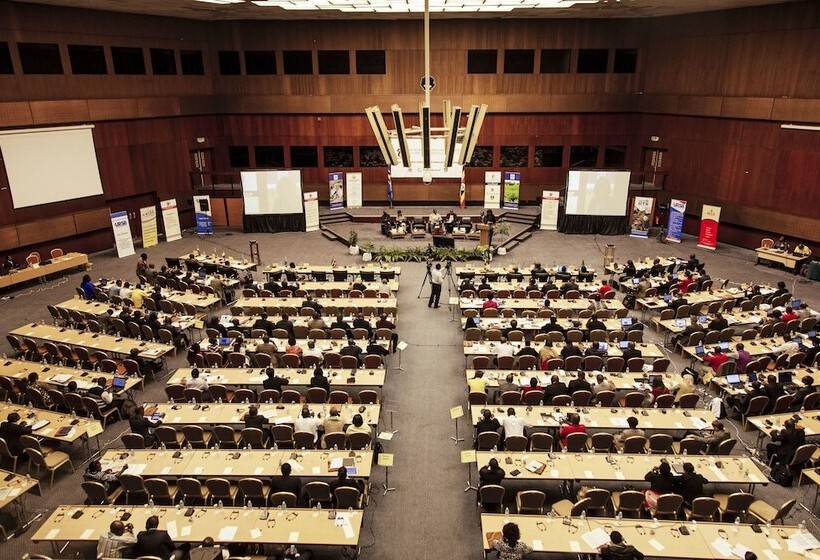 هتل Kampala Serena