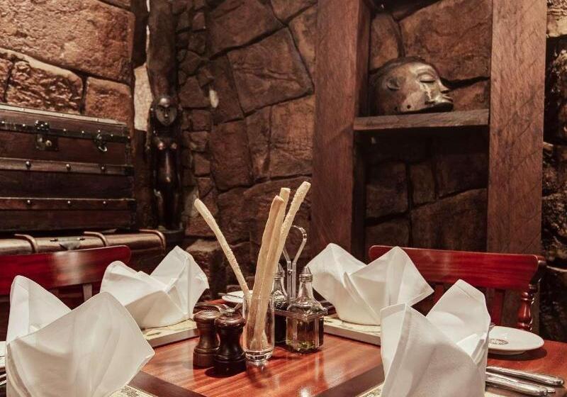 هتل Kampala Serena