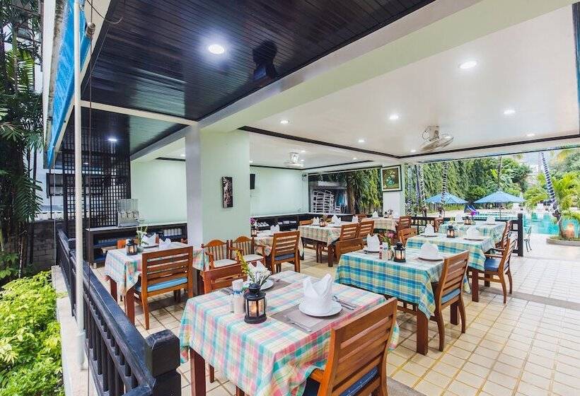 Отель Karon Whale Resort