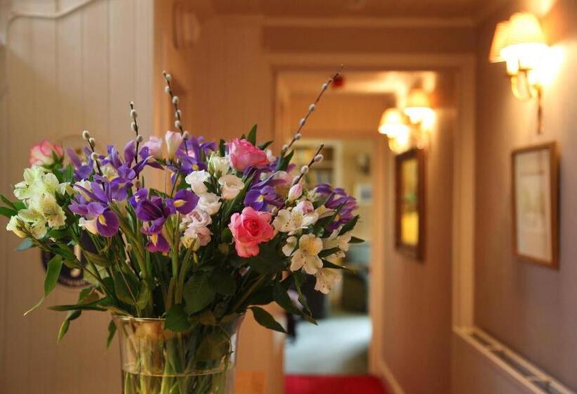 Отель Kilcamb Lodge