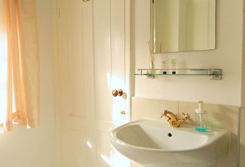 酒店 Kings Head Inn, Warwick