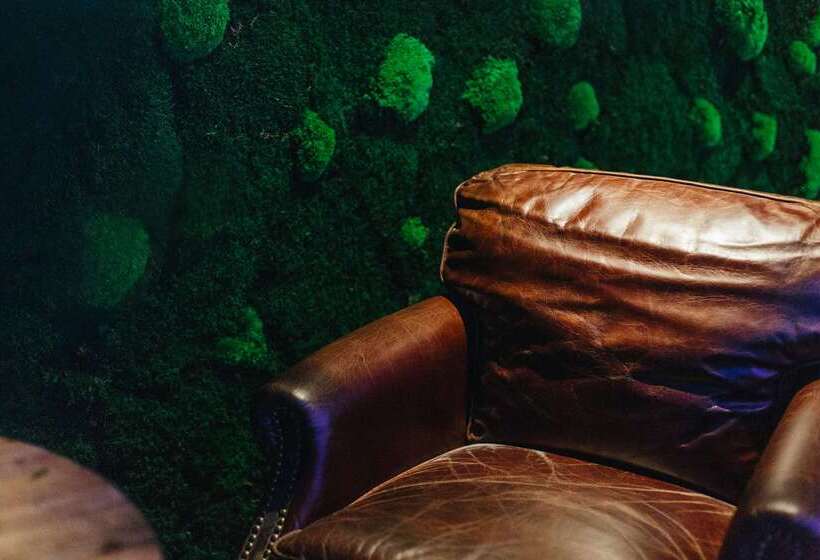 Kube Hotel Paris
