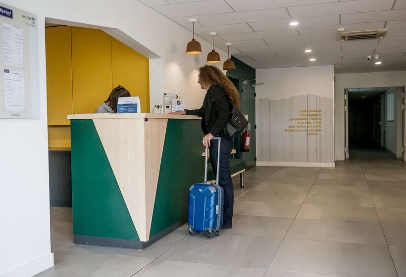 فندق Kyriad Clermont Ferrand Sud  La Pardieu