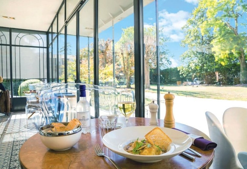 酒店 L Orangerie Du Chateau Des Reynats