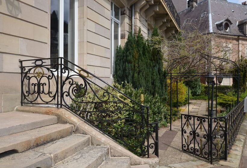 בית מלון כפרי L'Empereur, sa Femme et le petit Prince