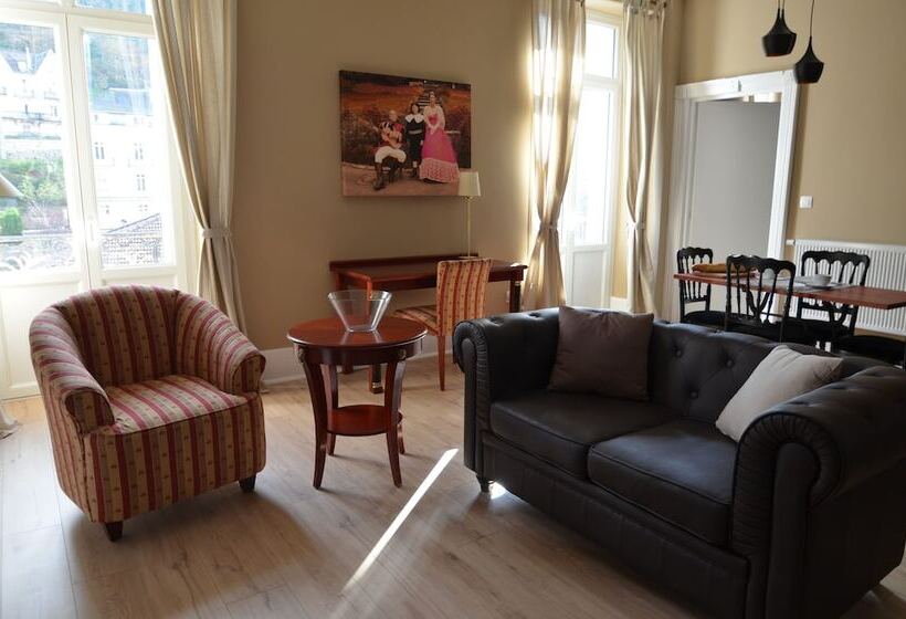 בית מלון כפרי L'Empereur, sa Femme et le petit Prince