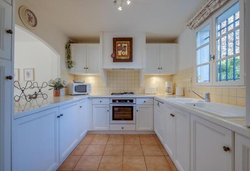 Отель Domaine De Saint Endréol Golf & Spa Resort