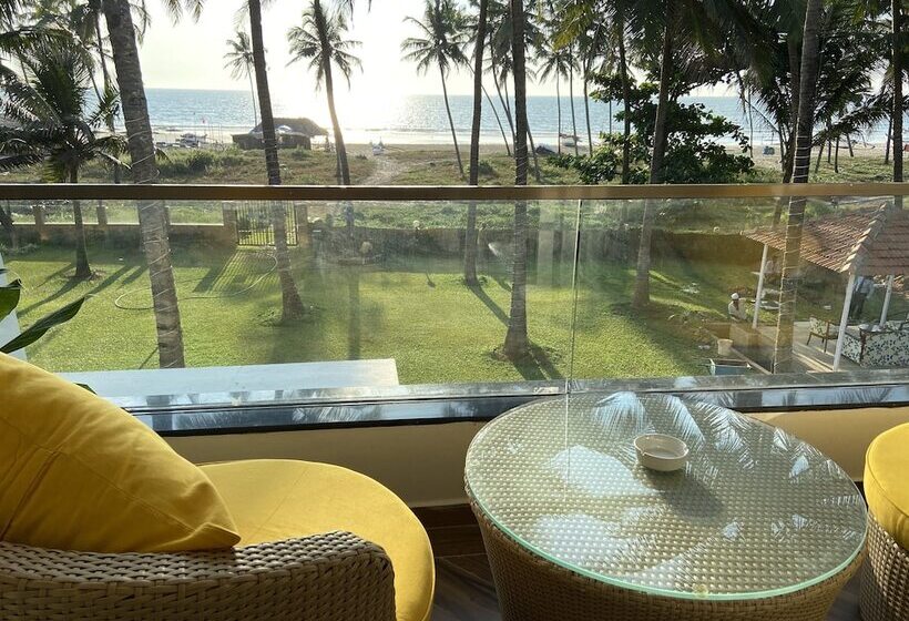 هتل Longuinhos Beach Resort