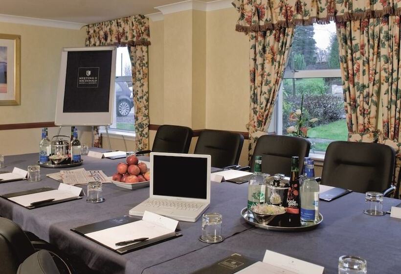 فندق Macdonald Crutherland House