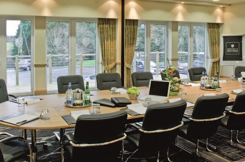 فندق Macdonald Crutherland House