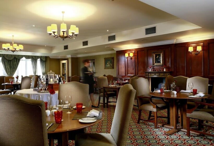 فندق Macdonald Crutherland House