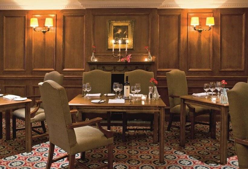 فندق Macdonald Crutherland House