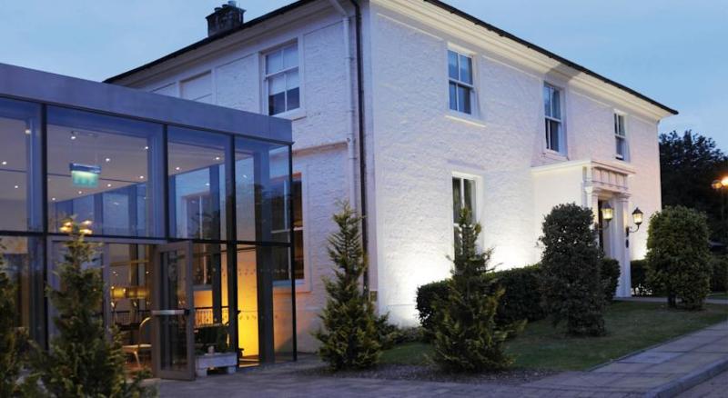 فندق Macdonald Crutherland House