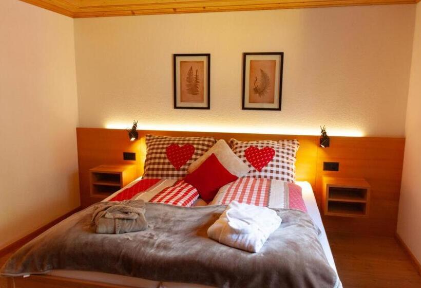 ホテル Madrisajoch