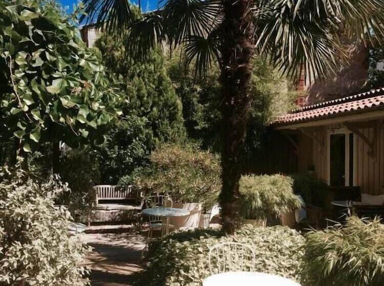 هتل Maison Du Lierre Bordeaux Centre Ville