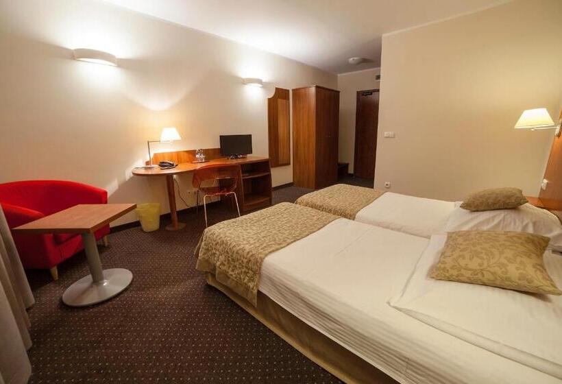 فندق Major Budget