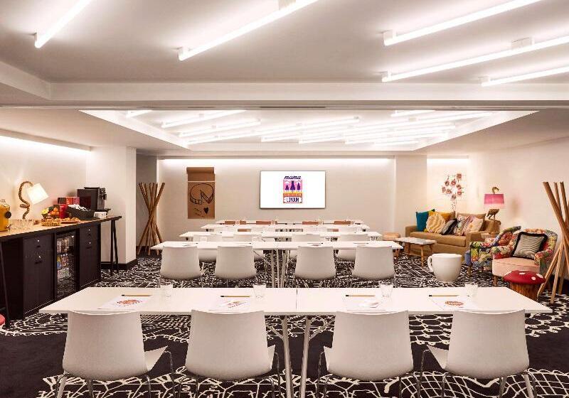 Отель Mama Shelter London Shoreditch