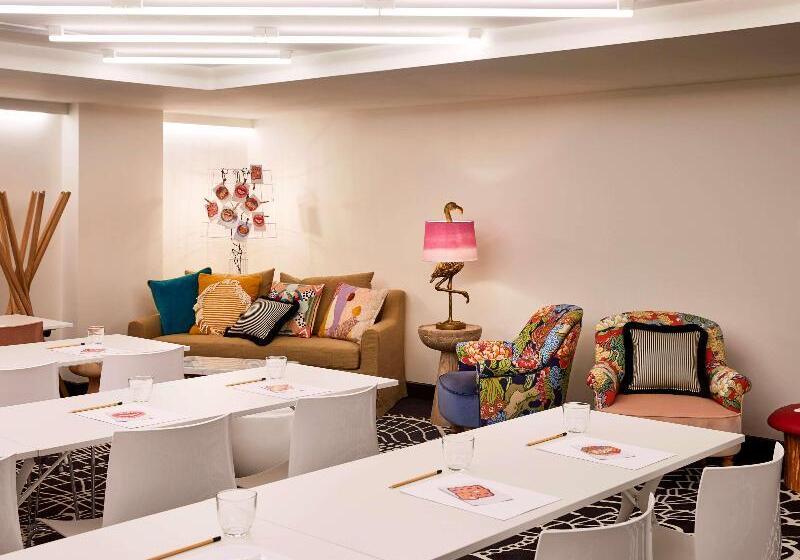 Отель Mama Shelter London Shoreditch