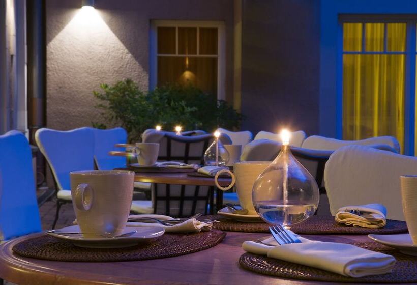 فندق Mamaison Residence Izabella Budapest