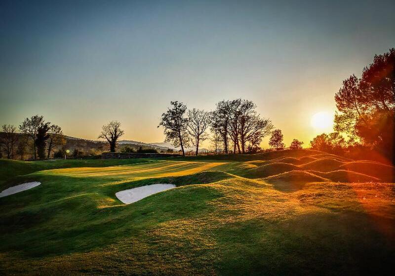 فندق Mercure Brignoles Golf De Barbaroux & Spa