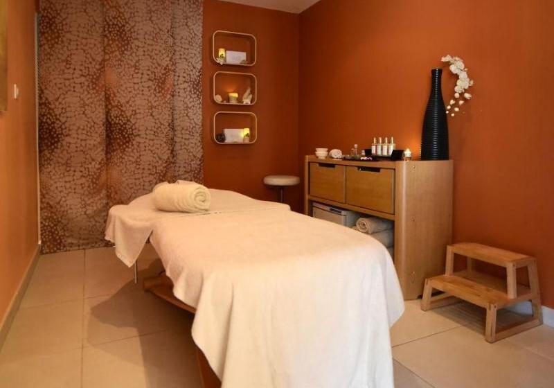 فندق Mercure Brignoles Golf De Barbaroux & Spa