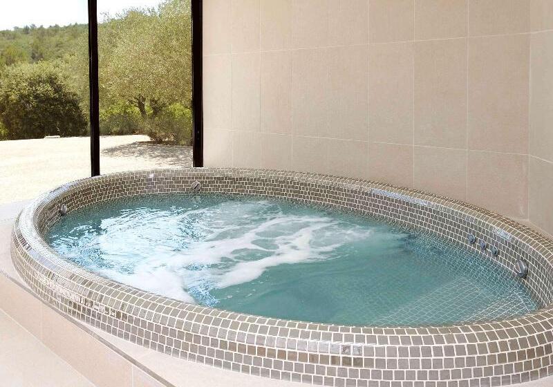 فندق Mercure Brignoles Golf De Barbaroux & Spa