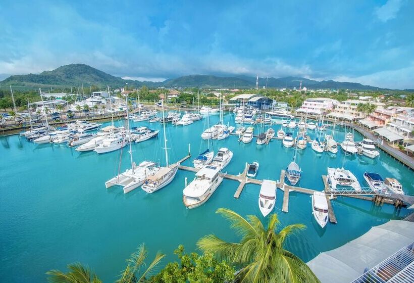 Отель NH Boat Lagoon Phuket Resort