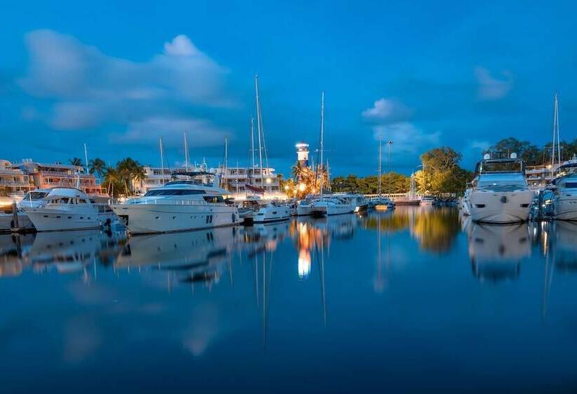 Отель NH Boat Lagoon Phuket Resort