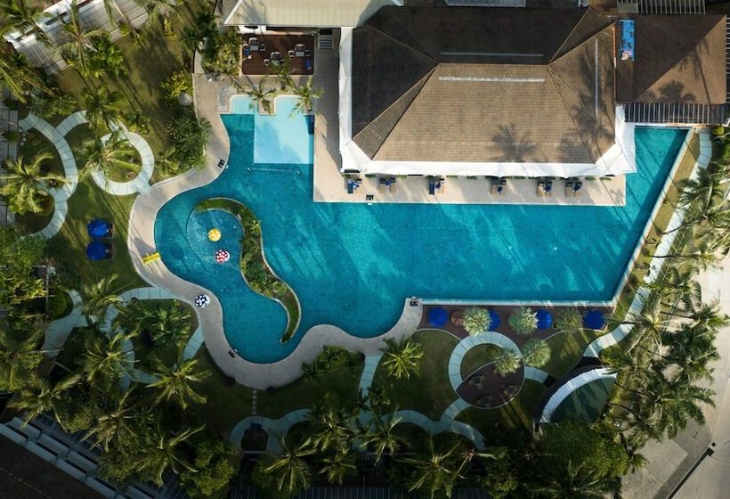 Отель NH Boat Lagoon Phuket Resort