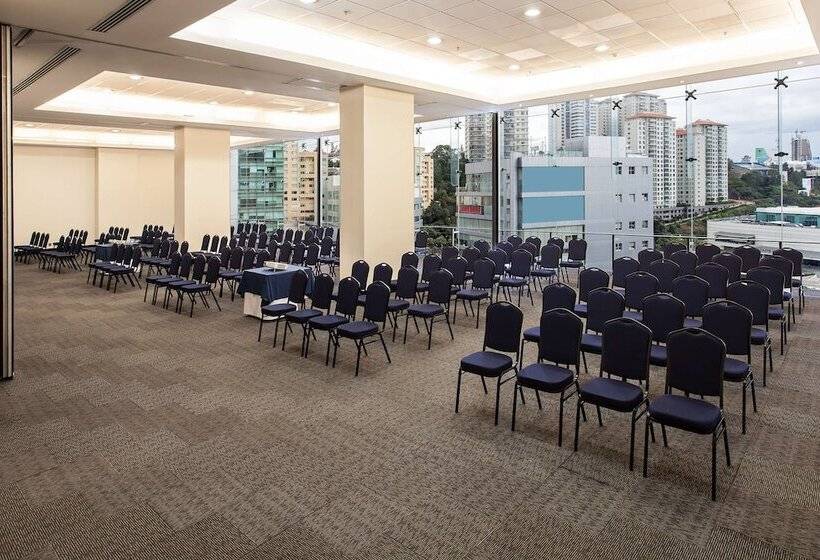 هتل NH Collection Mexico City Santa Fe