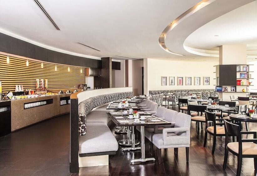 هتل NH Collection Mexico City Santa Fe