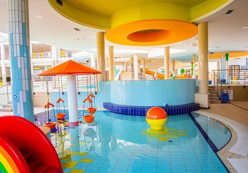 هتل Park Inn By Radisson Sarvar Resort & Spa   All Inclusive