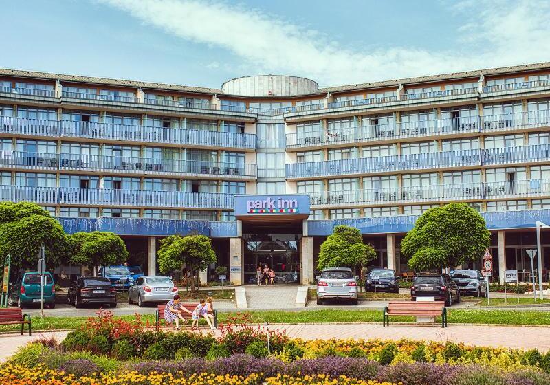 هتل Park Inn By Radisson Sarvar Resort & Spa   All Inclusive