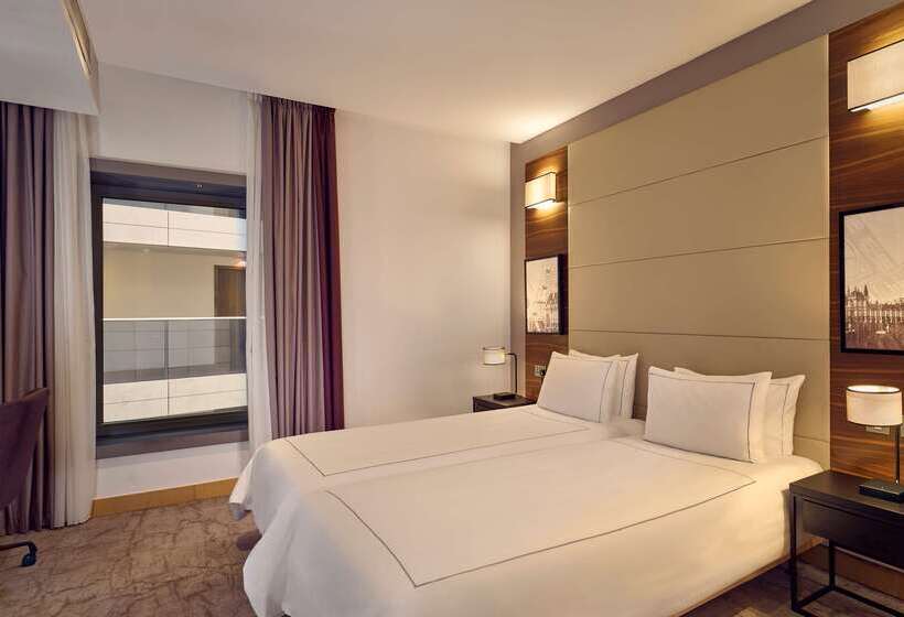 Отель Park Plaza County Hall London