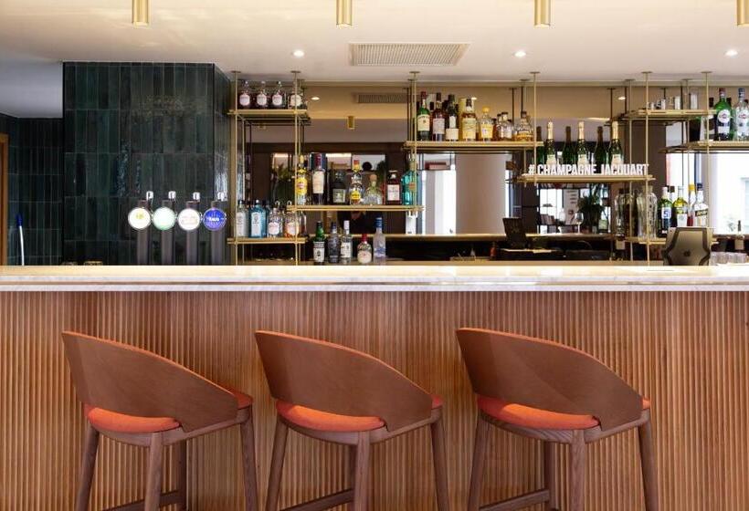 בית מלון כפרי Paxton Paris Mlv