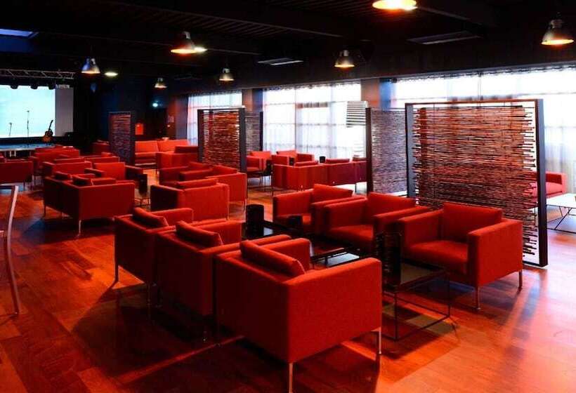 בית מלון כפרי Paxton Paris Mlv