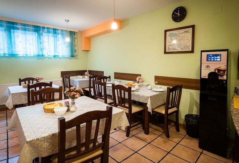 هتل Penzion Kovac